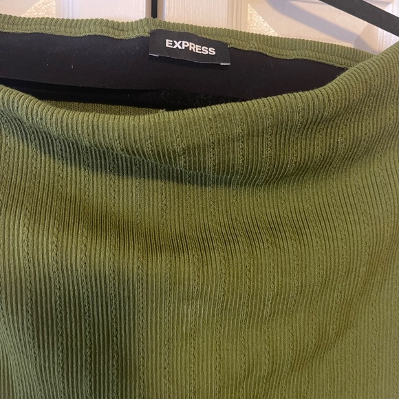 Express Green Skirt - Picture 4 of 5